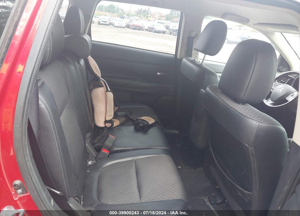 2015 MITSUBISHI OUTLANDER SE VIN: JA4AD3A38FZ010745