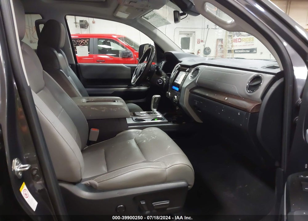 2019 TOYOTA TUNDRA LIMITED 5.7L V8 VIN: 5TFHY5F1XKX790877