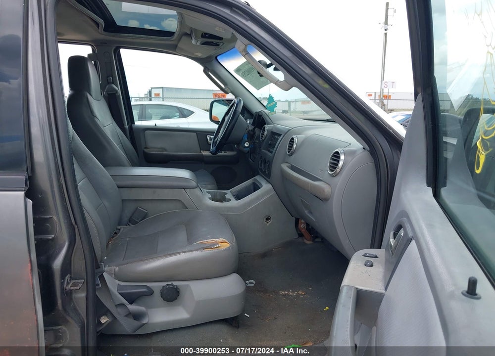 2004 FORD EXPEDITION VIN: 1FMFU16L54LB52684