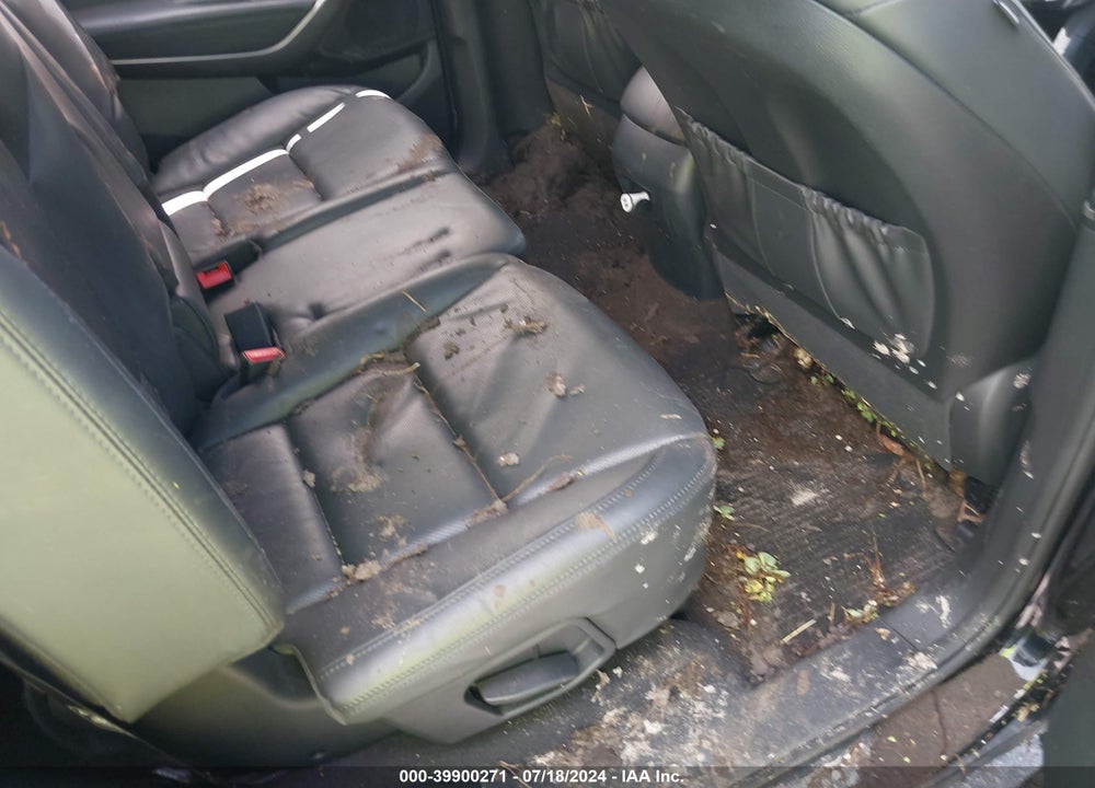 2017 HYUNDAI SANTA FE SE VIN: KM8SNDHF2HU231962