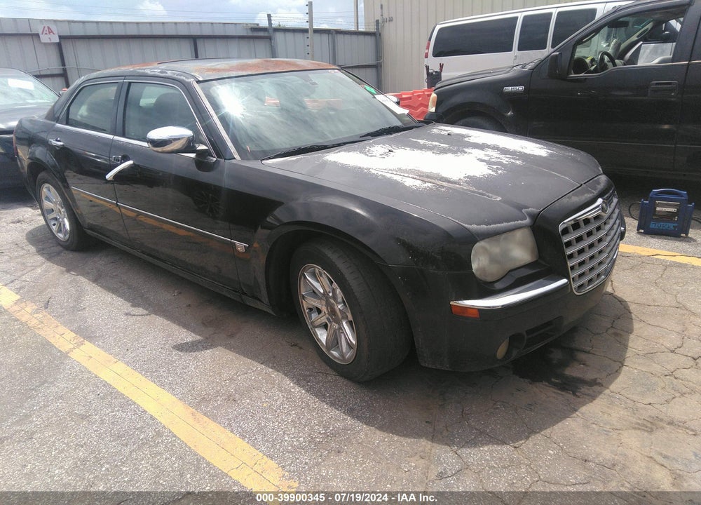 2005 CHRYSLER 300C VIN: 2C3JA63H35H651992