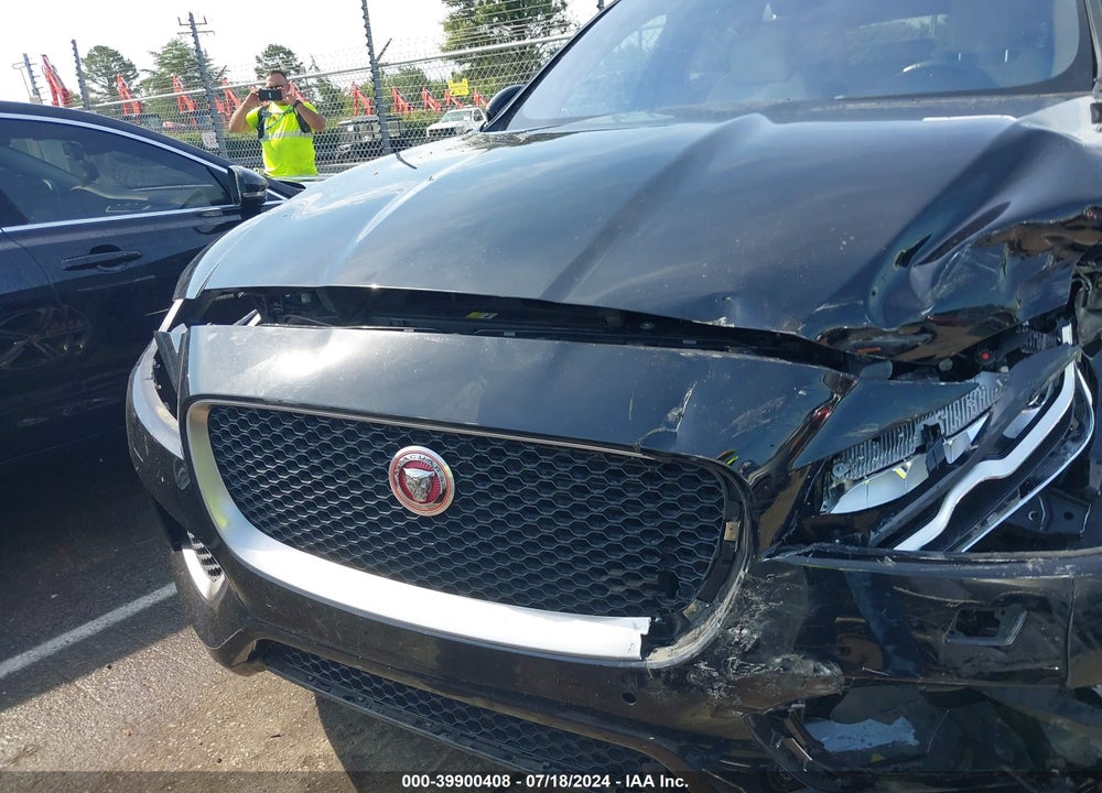 2018 JAGUAR F-PACE S VIN: SADCM2FV0JA252797