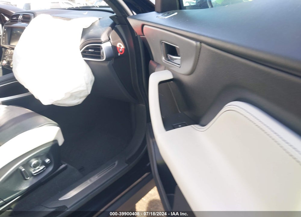 2018 JAGUAR F-PACE S VIN: SADCM2FV0JA252797
