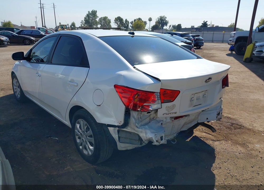 2013 KIA FORTE EX VIN: KNAFU4A22D5701568