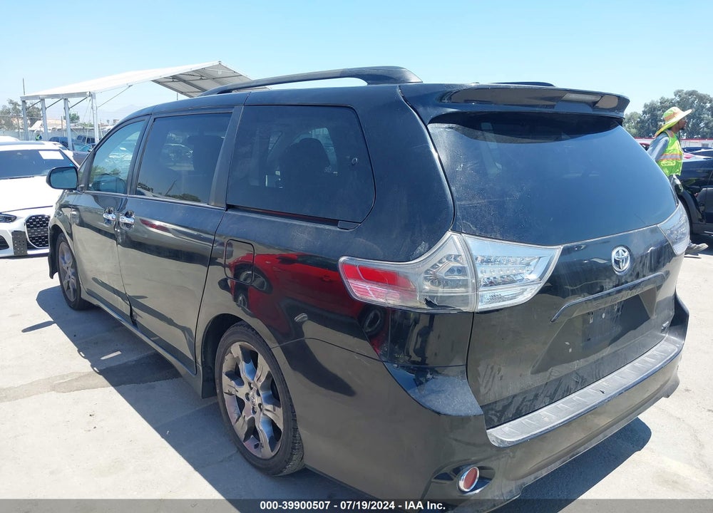 2014 TOYOTA SIENNA SE 8 PASSENGER VIN: 5TDXK3DC7ES508095