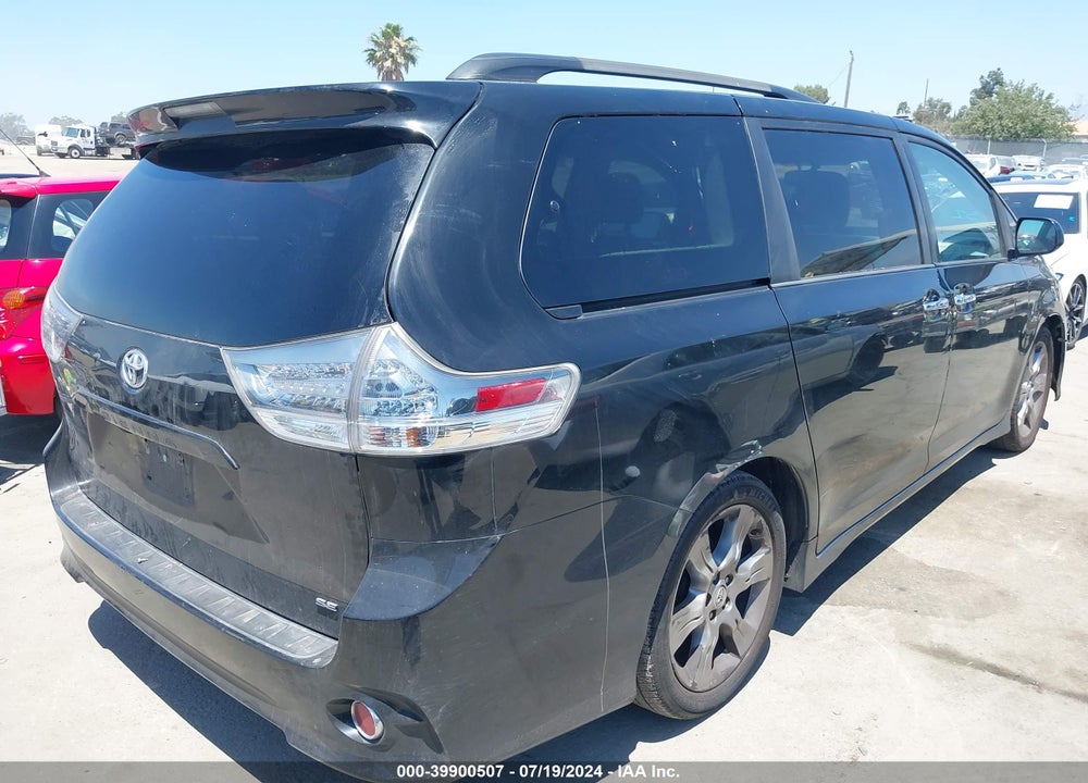 2014 TOYOTA SIENNA SE 8 PASSENGER VIN: 5TDXK3DC7ES508095