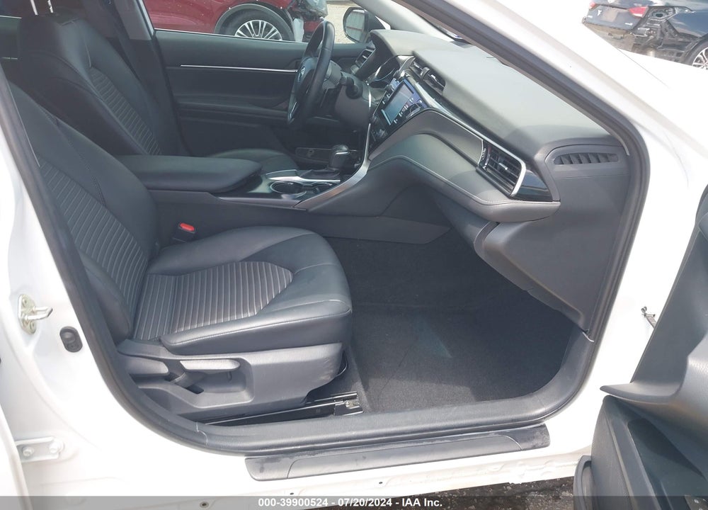 2019 TOYOTA CAMRY SE VIN: 4T1B11HK5KU823533