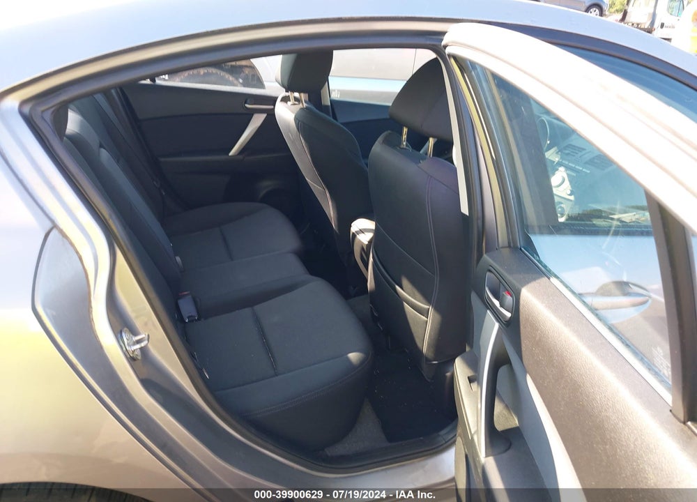 2010 MAZDA 3 S SPORT VIN: JM1BL1S61A1235266