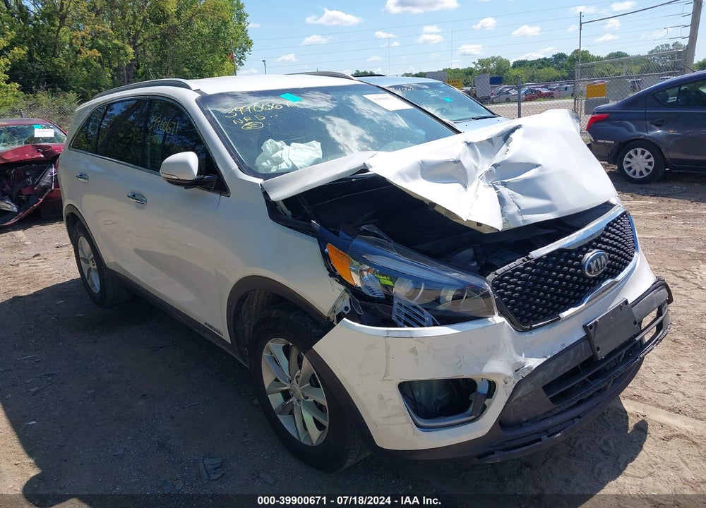 2017 KIA SORENTO 3.3L LX VIN: 5XYPGDA5XHG333842