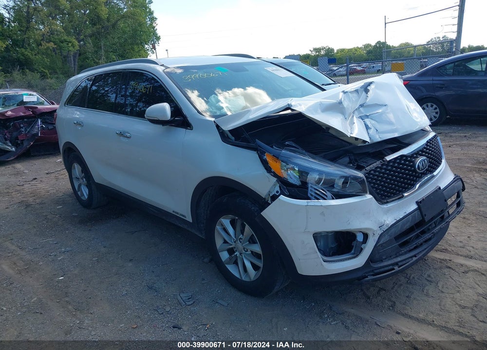 2017 KIA SORENTO 3.3L LX VIN: 5XYPGDA5XHG333842