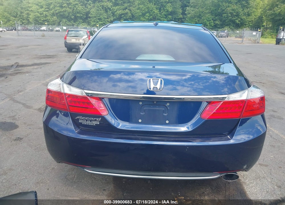 2015 HONDA ACCORD EX-L VIN: 1HGCR2F82FA235709