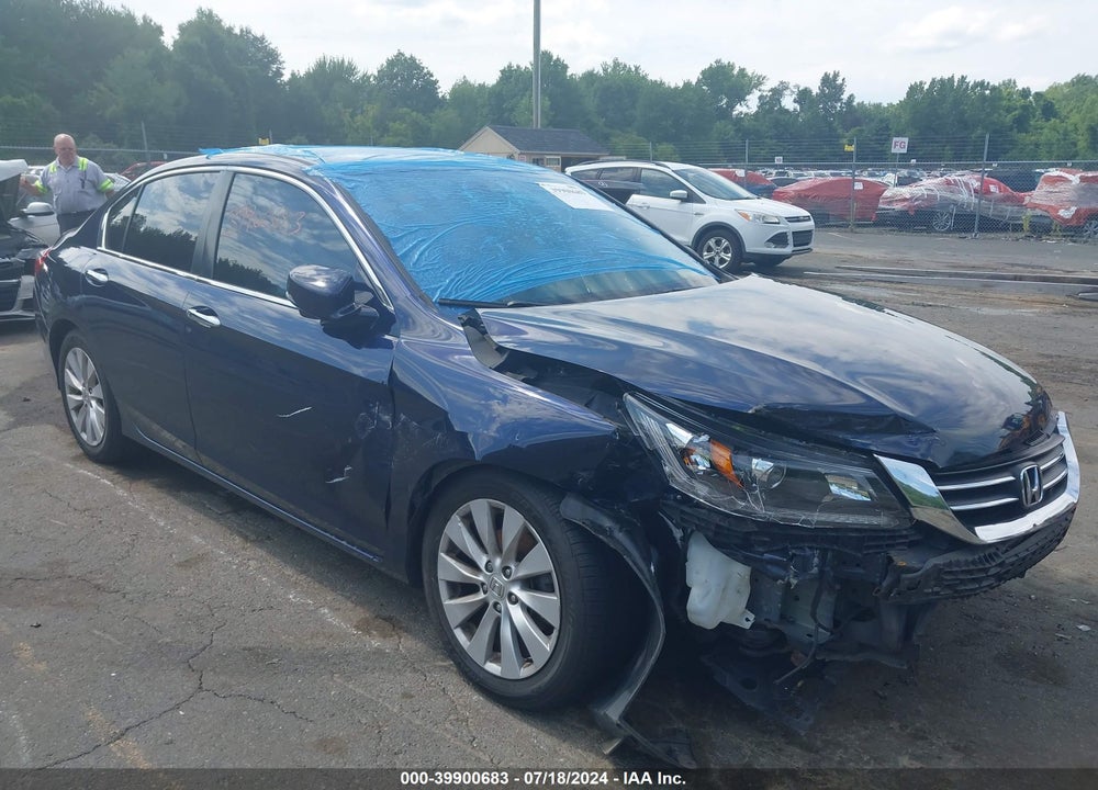 2015 HONDA ACCORD EX-L VIN: 1HGCR2F82FA235709