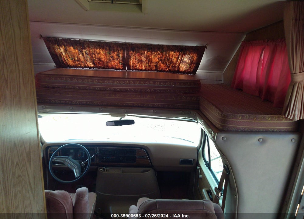 1988 FORD ECONOLINE VIN: 1FDKE30G9JHA95746