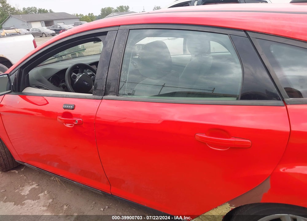 2014 FORD FOCUS SE VIN: 1FADP3K21EL438292