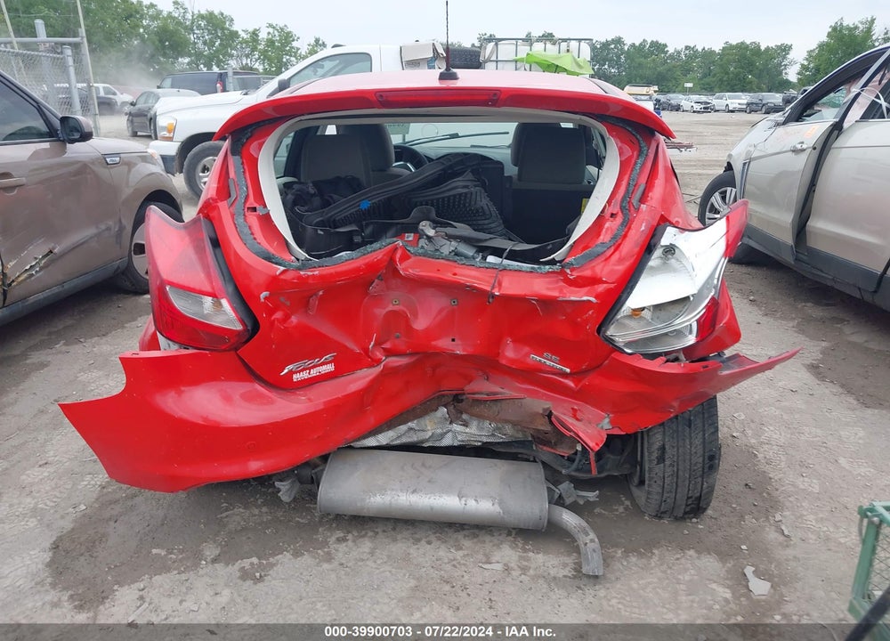 2014 FORD FOCUS SE VIN: 1FADP3K21EL438292