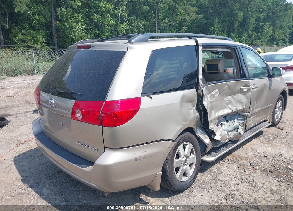 2008 TOYOTA SIENNA XLE VIN: 5TDZK22C68S117966