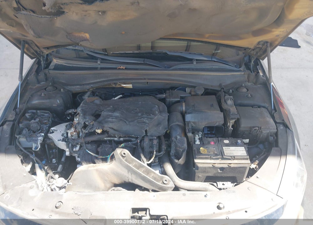2019 KIA OPTIMA S VIN: 5XXGT4L33KG306954