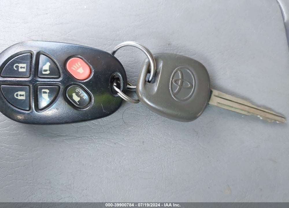 2006 TOYOTA SIENNA XLE VIN: 5TDZA22C76S522556