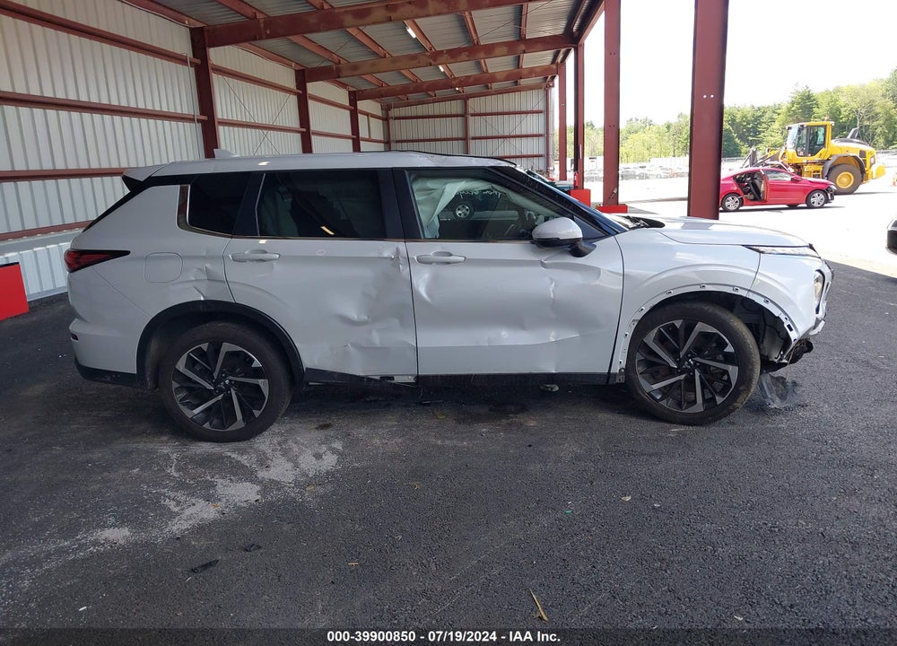 2022 MITSUBISHI OUTLANDER ES 2.5 S-AWC VIN: JA4J4TA82NZ053102