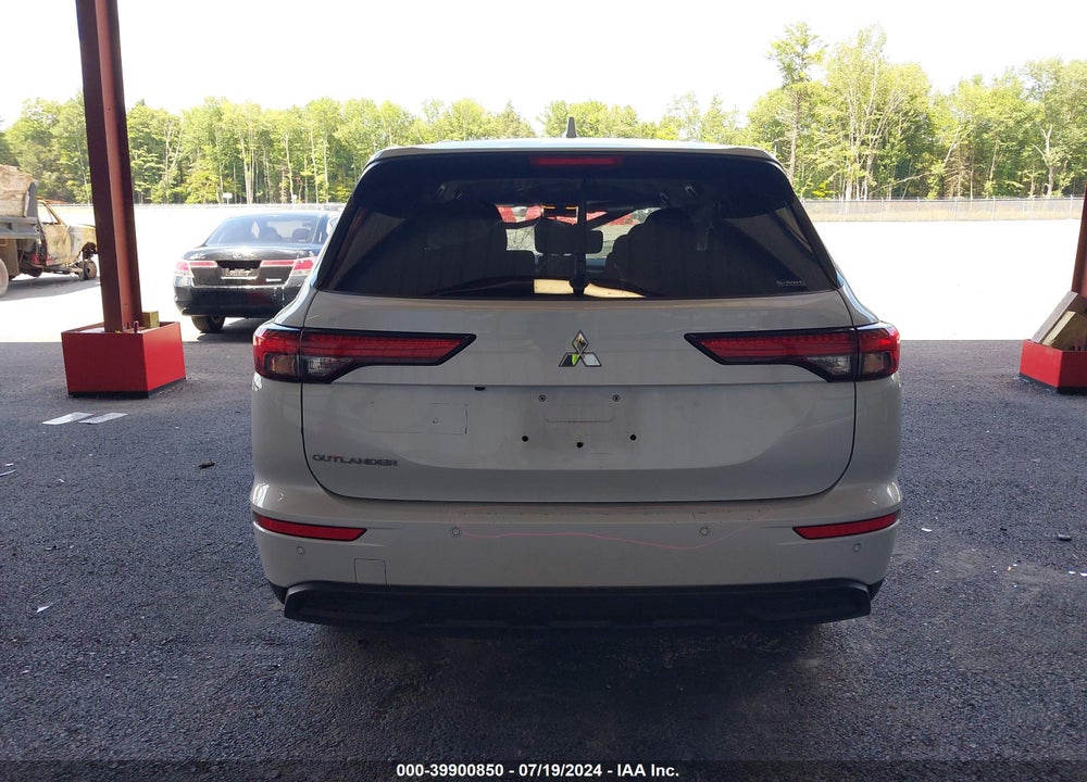 2022 MITSUBISHI OUTLANDER ES 2.5 S-AWC VIN: JA4J4TA82NZ053102