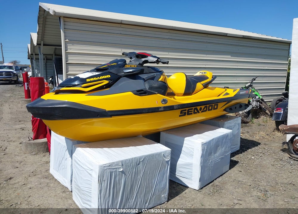 2021 SEA DOO RXT-300 VIN: YDV37984A121