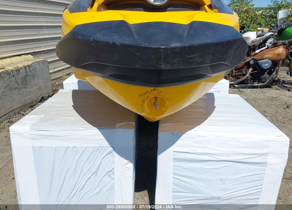 2021 SEA DOO RXT-300 VIN: YDV37984A121