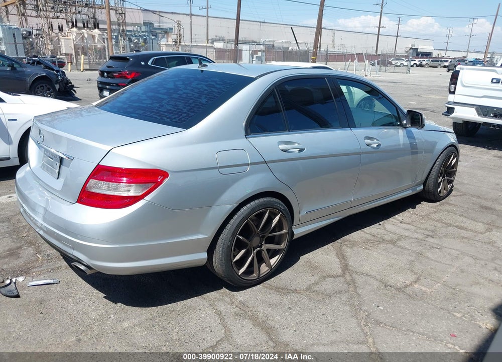2009 MERCEDES-BENZ C 300 LUXURY/SPORT VIN: WDDGF54X59R077799