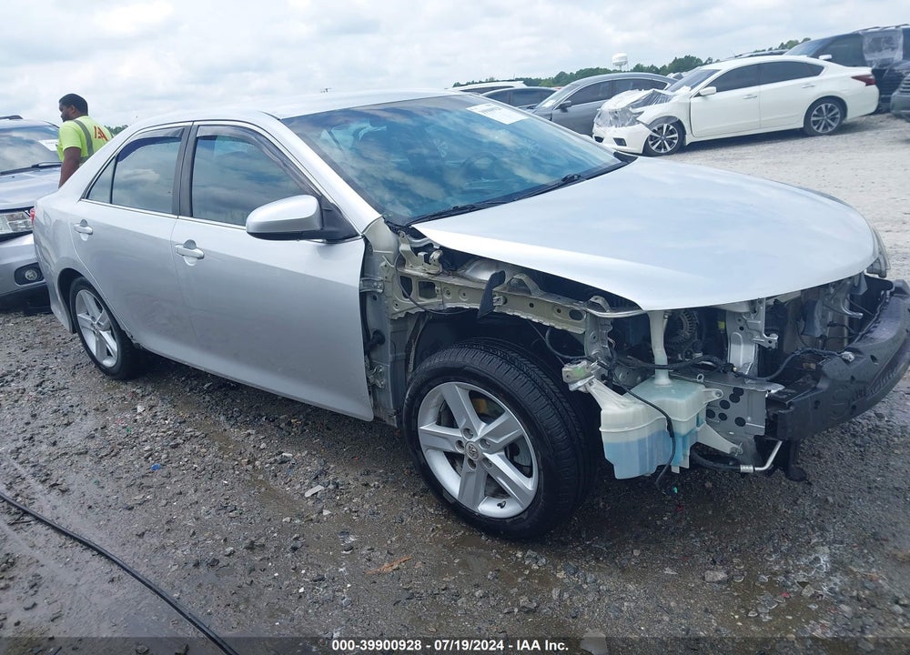 2012 TOYOTA CAMRY SE VIN: 4T1BF1FK5CU048673