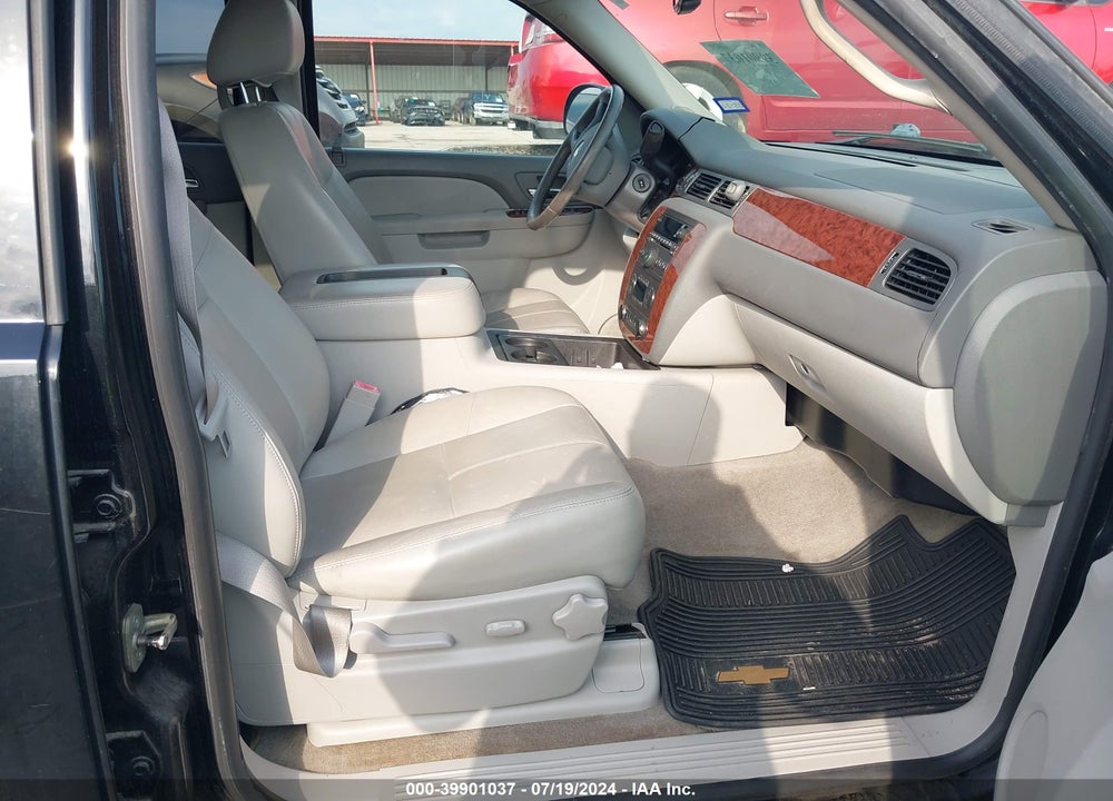 2010 CHEVROLET AVALANCHE 1500 LT1 VIN: 3GNNCFE07AG102196