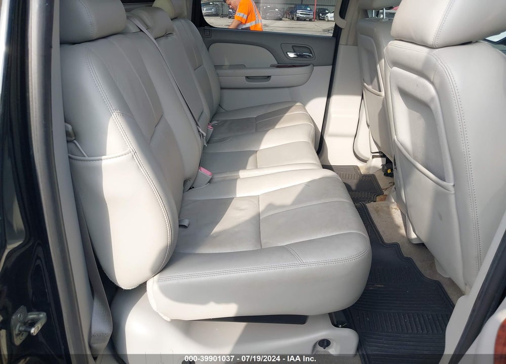 2010 CHEVROLET AVALANCHE 1500 LT1 VIN: 3GNNCFE07AG102196