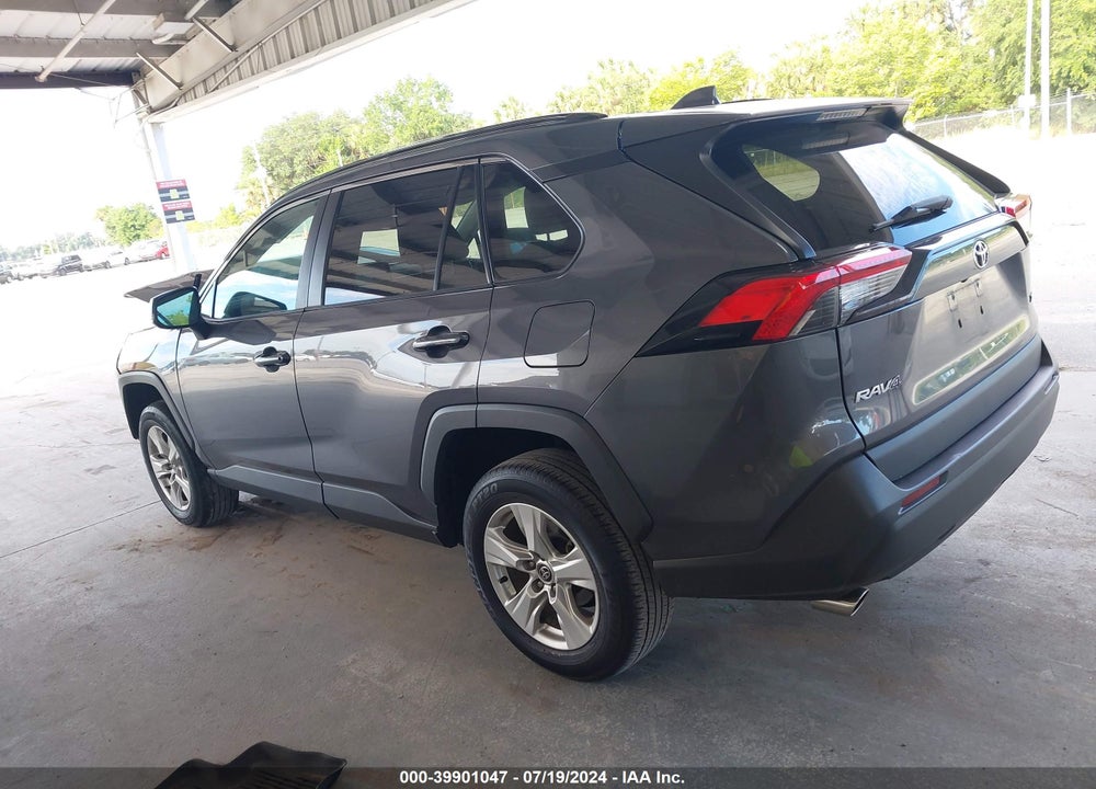 2021 TOYOTA RAV4 XLE VIN: 2T3W1RFV7MC140807