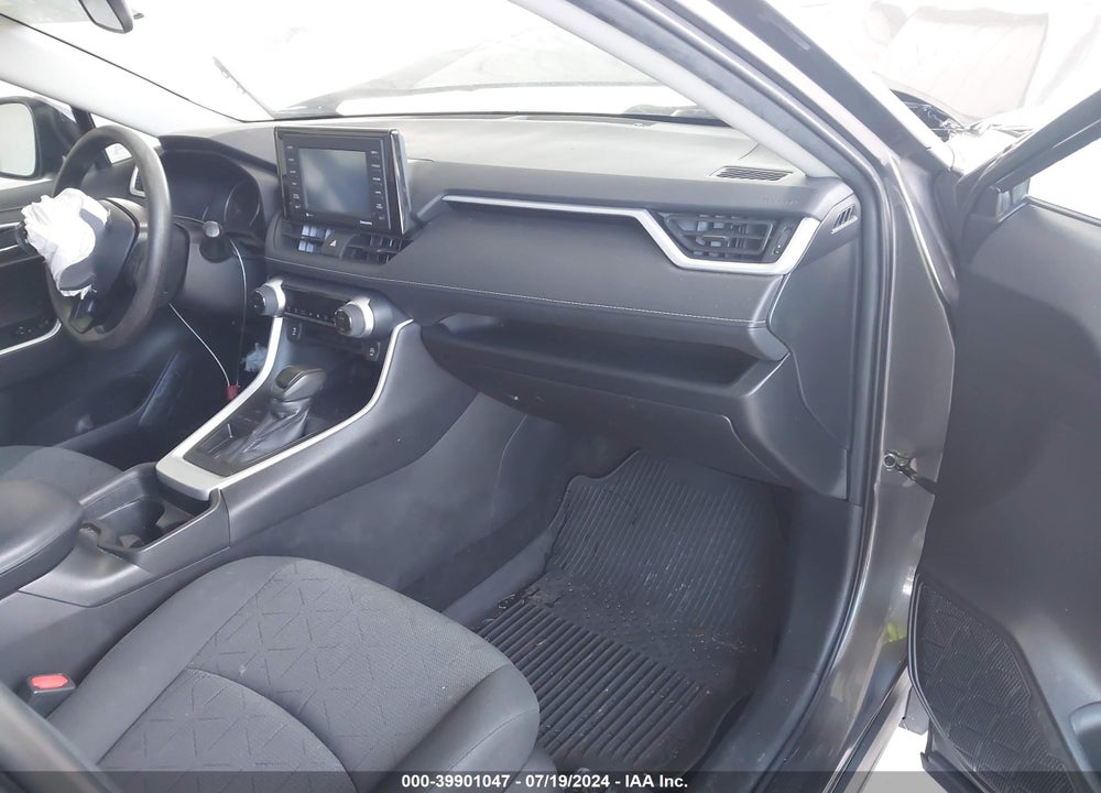 2021 TOYOTA RAV4 XLE VIN: 2T3W1RFV7MC140807