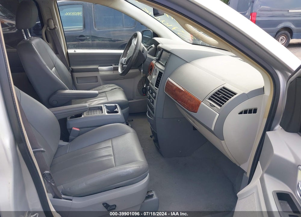 2008 CHRYSLER TOWN & COUNTRY TOURING VIN: 2A8HR54P88R786623