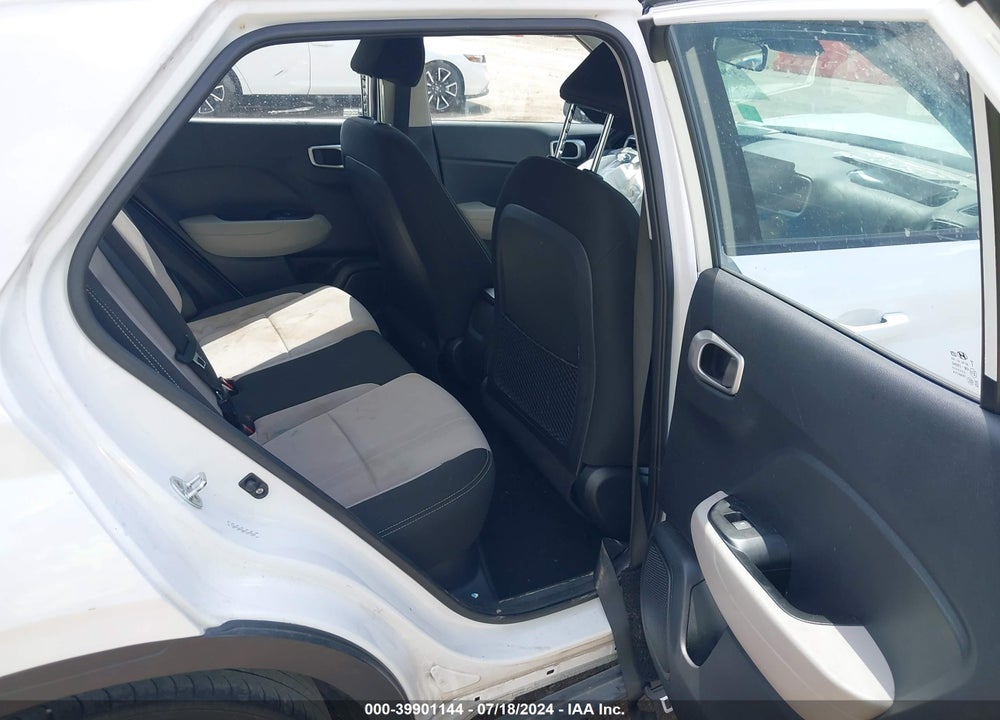 2022 HYUNDAI VENUE SEL VIN: KMHRC8A36NU149532