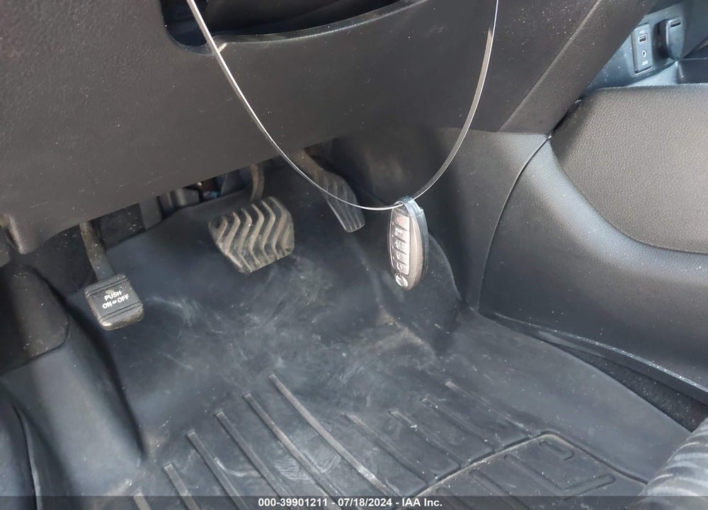 2017 NISSAN ROGUE SV VIN: JN8AT2MV6HW273809
