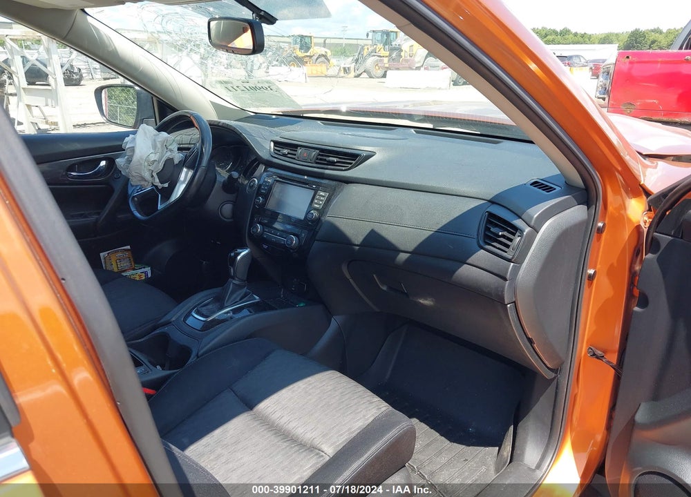 2017 NISSAN ROGUE SV VIN: JN8AT2MV6HW273809