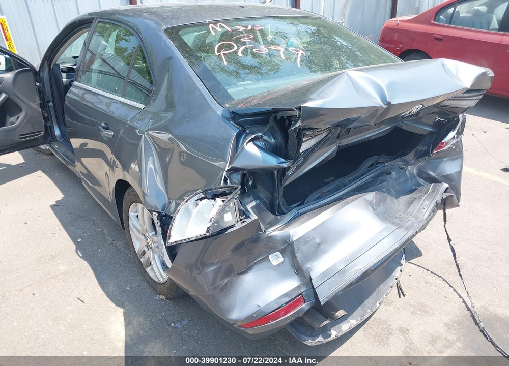 2017 VOLKSWAGEN JETTA 1.4T S VIN: 3VW2B7AJ2HM352506