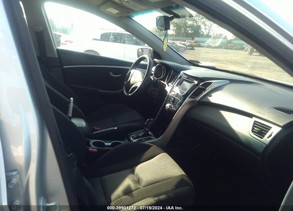 2013 HYUNDAI ELANTRA GT VIN: KMHD35LE5DU119749