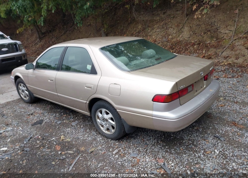 1998 TOYOTA CAMRY LE V6 VIN: JT2BF22K8W0137089
