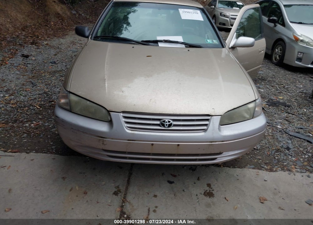 1998 TOYOTA CAMRY LE V6 VIN: JT2BF22K8W0137089
