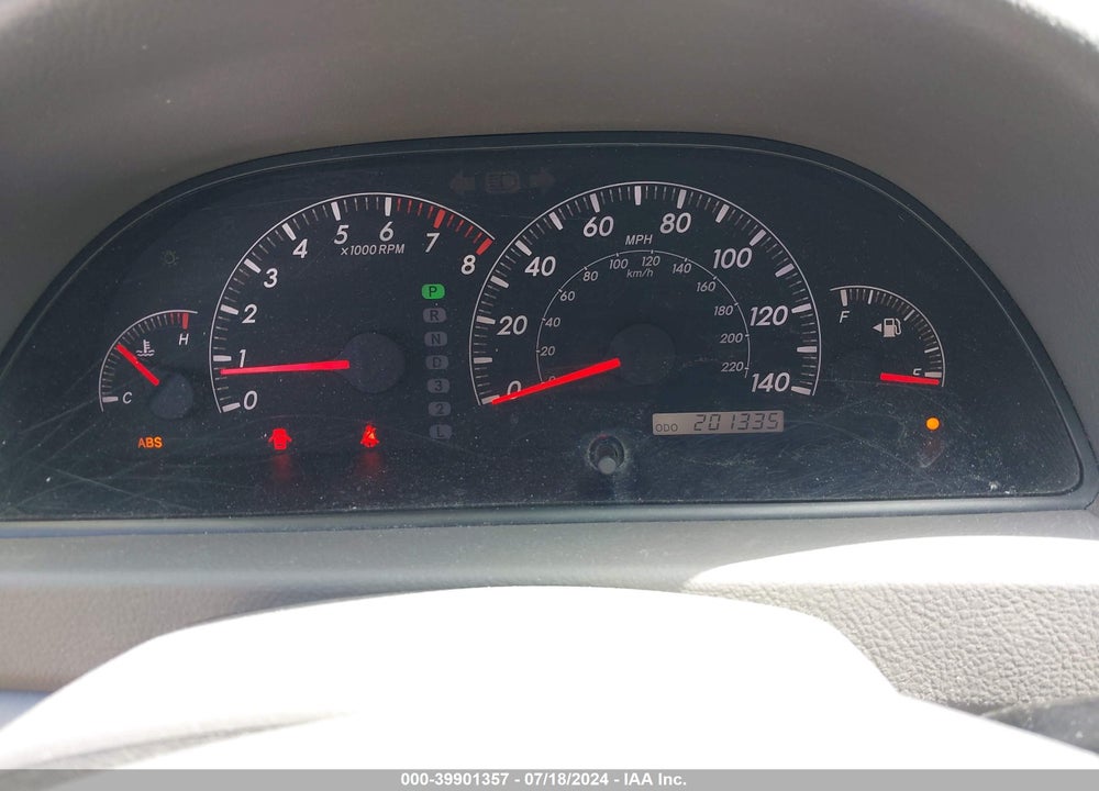 2005 TOYOTA CAMRY LE VIN: 4T1BE32K25U022877