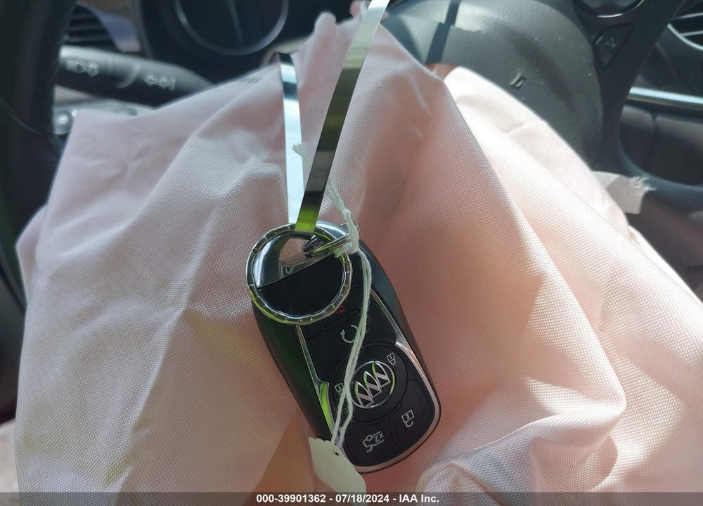 2017 BUICK LACROSSE ESSENCE VIN: 1G4ZP5SS3HU195655