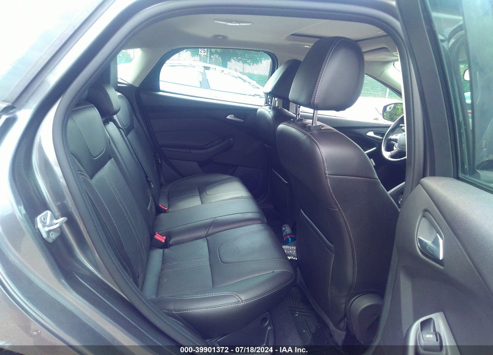 2014 FORD FOCUS SE VIN: 1FADP3K29EL250698