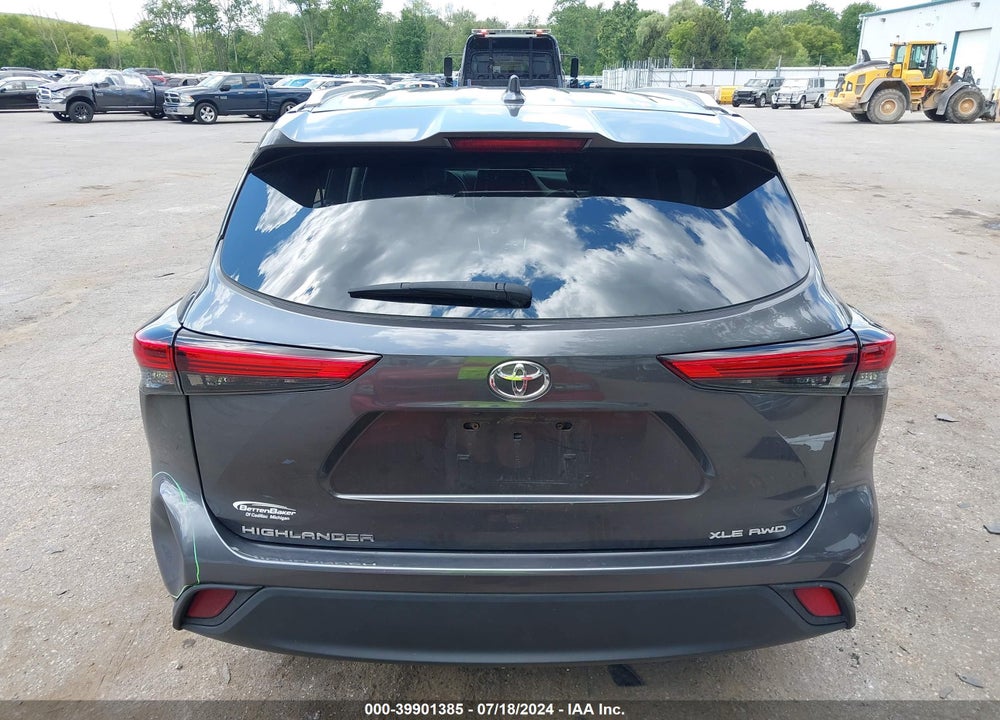 2022 TOYOTA HIGHLANDER XLE VIN: 5TDGZRBH5NS186764