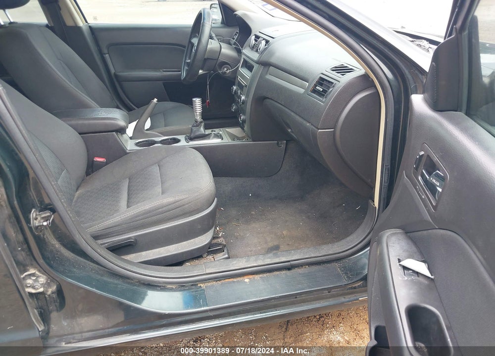 2010 FORD FUSION SE VIN: 3FAHP0HA4AR352338