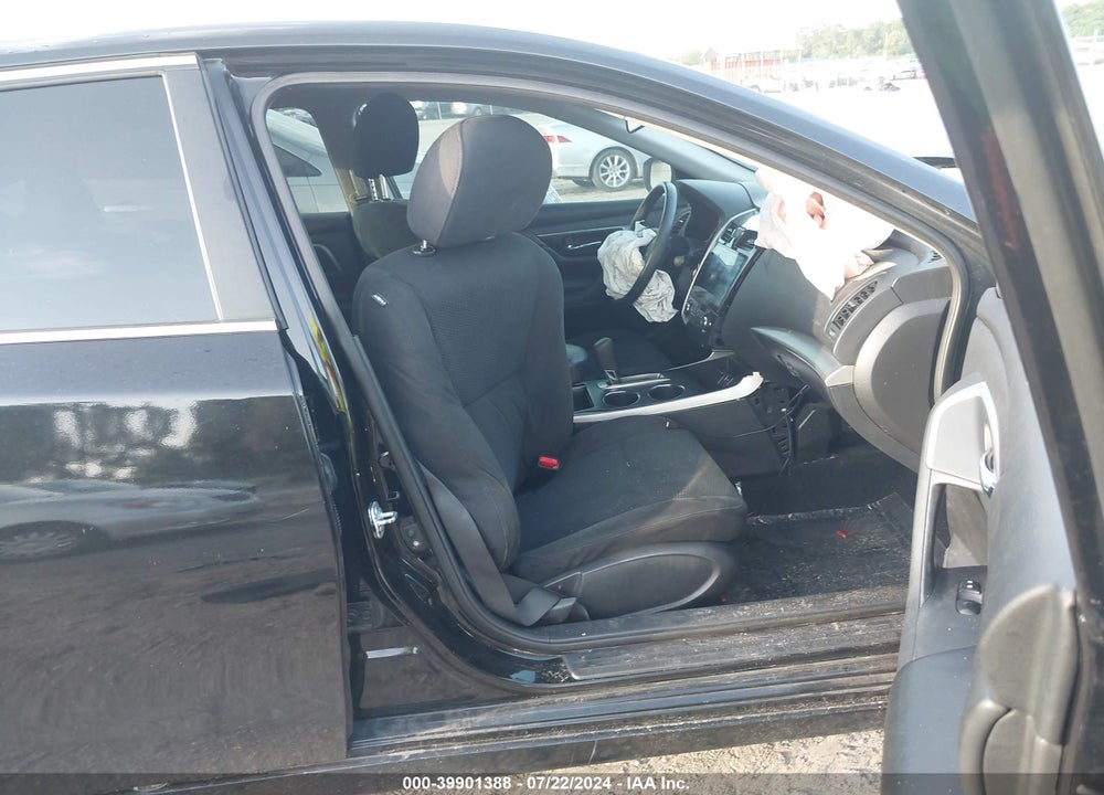 2015 NISSAN ALTIMA VIN: 1N4AL3AP1FC468549
