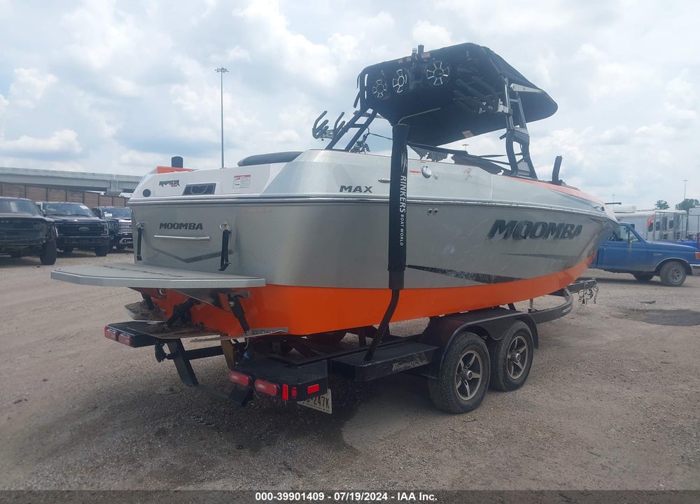 2020 MOOMBA OTHER VIN: ISMRJ152A020