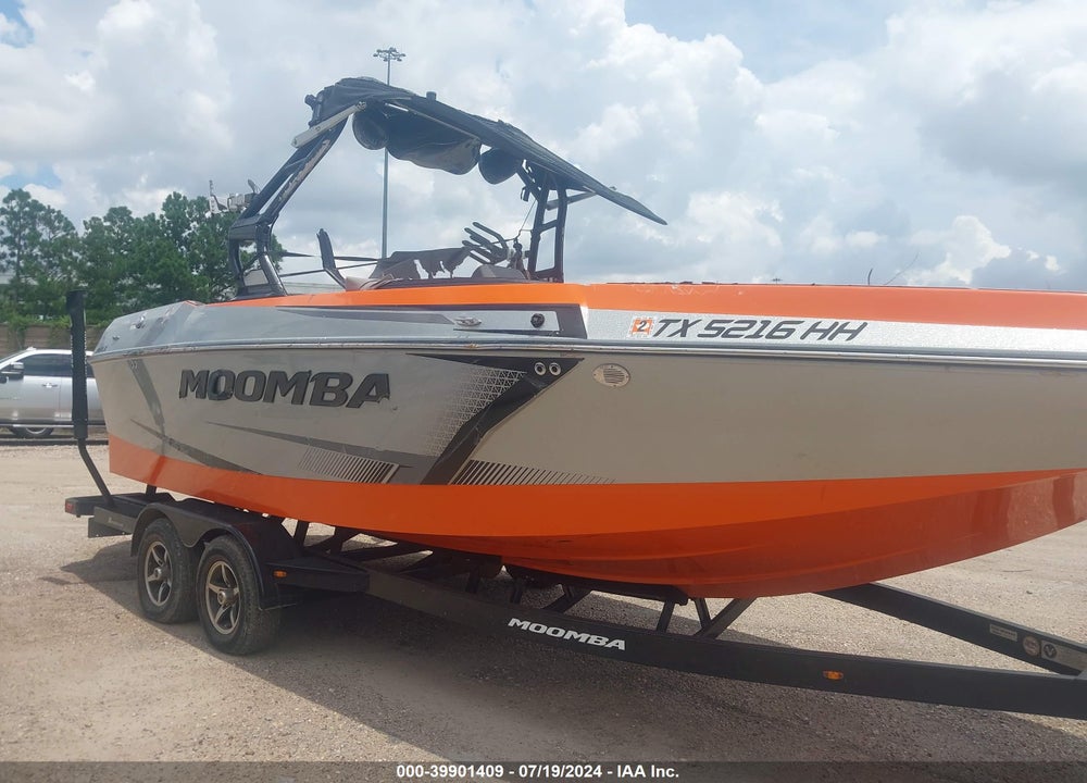 2020 MOOMBA OTHER VIN: ISMRJ152A020