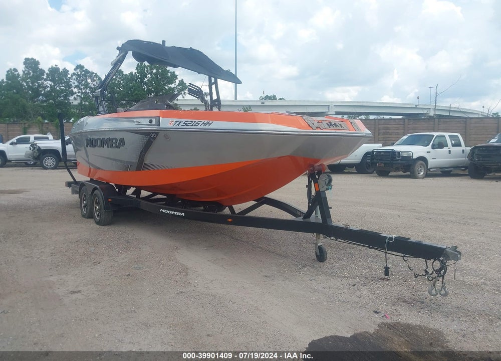 2020 MOOMBA OTHER VIN: ISMRJ152A020