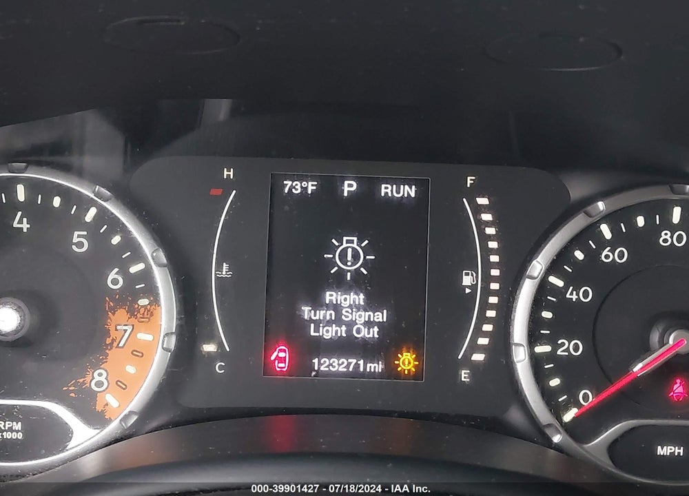 2015 JEEP RENEGADE LATITUDE VIN: ZACCJBBT1FPB38145